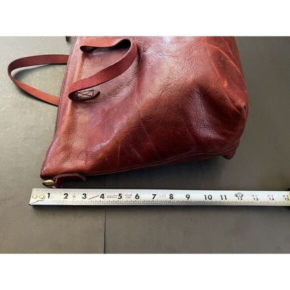 The Zip Top Transport Carryall Dark Cabernet Leather Tote Bag Retired Crossbody - Picture 2 of 11